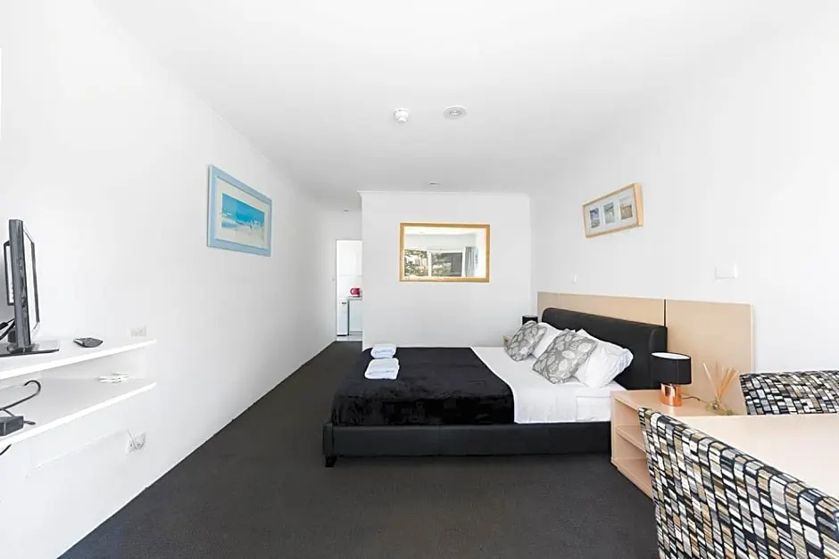Standard Double room with sea view (full double bed)