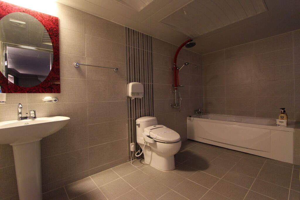 Hotel Savoy by null