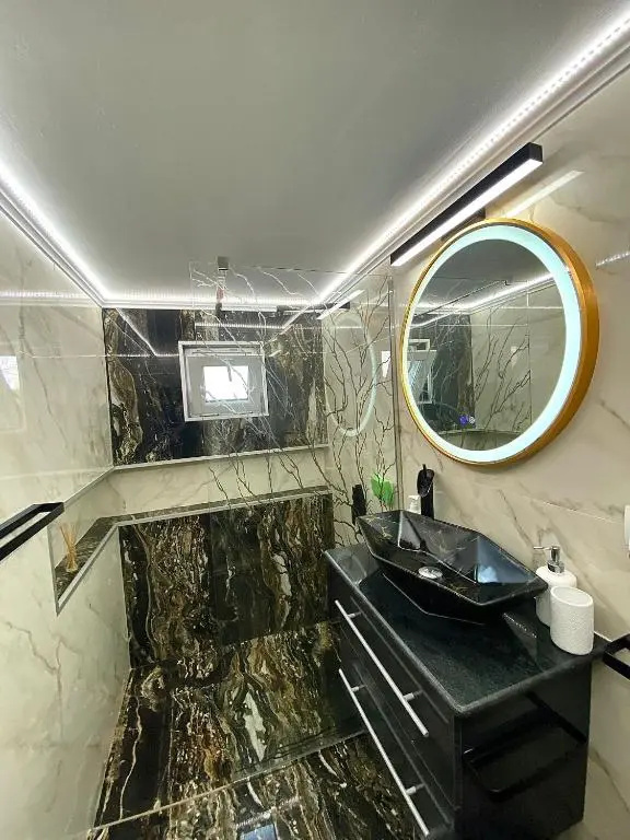 2 Bedrooms Cottage