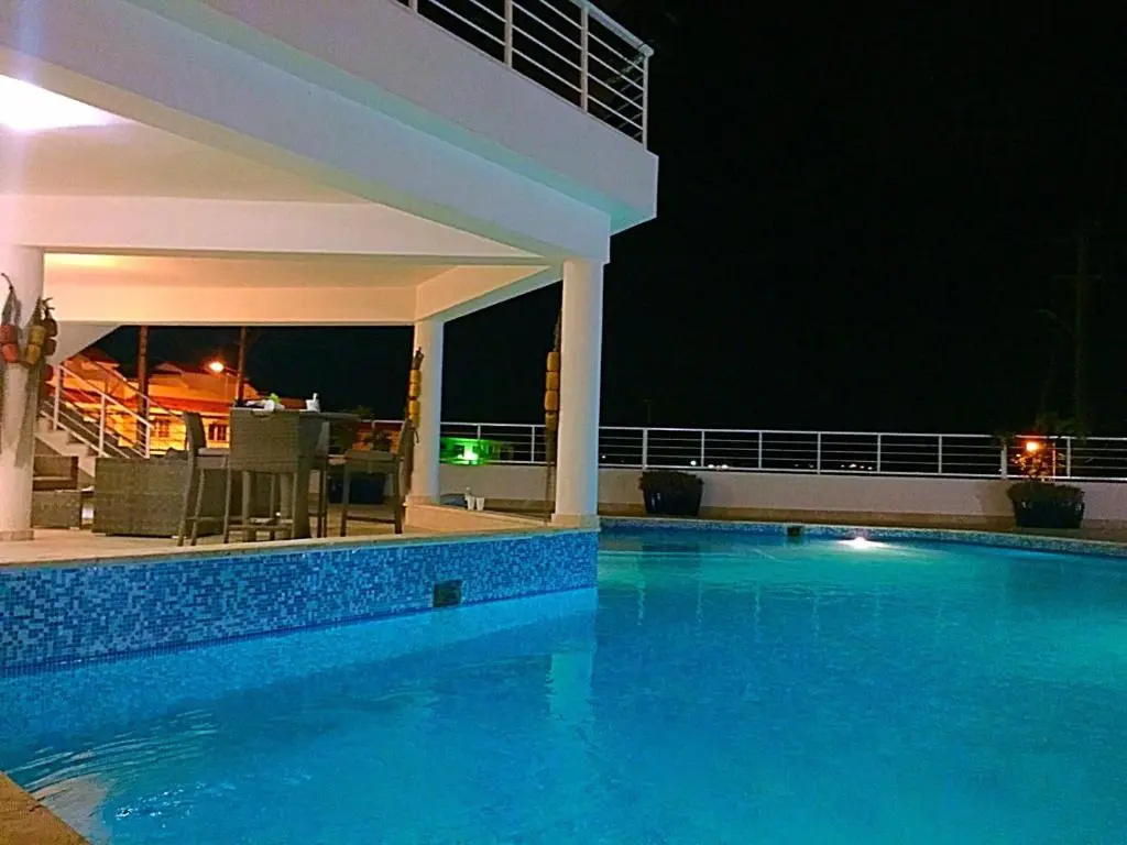 2 Bedrooms Apartment with ocean view