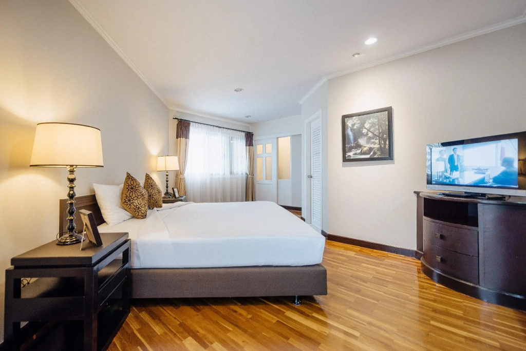 1 Bedroom Suite