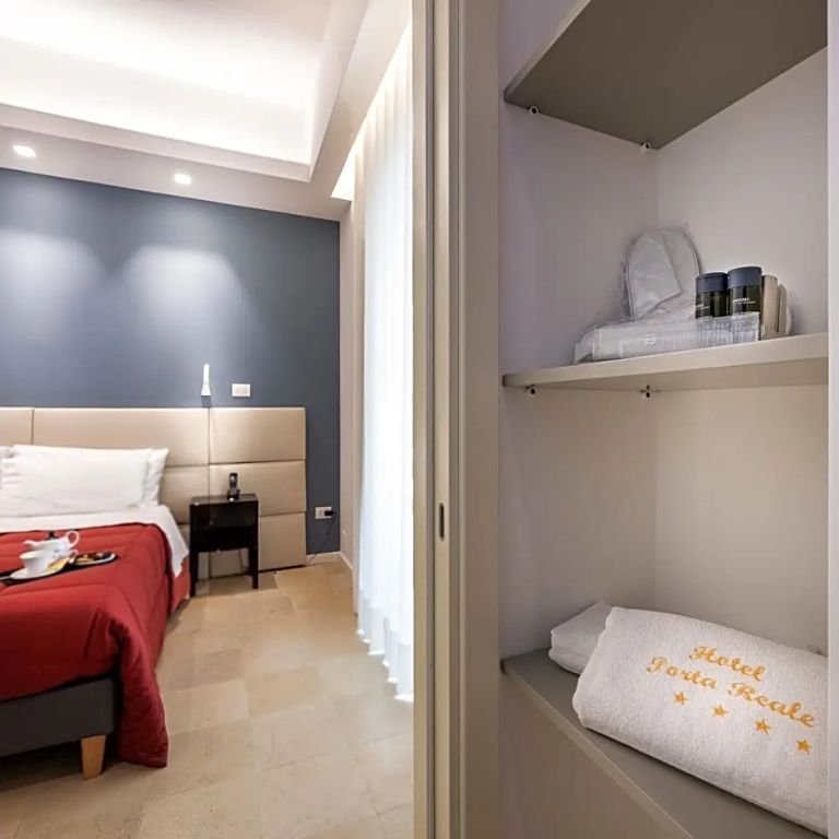 Hotel Porta Reale - Chambres