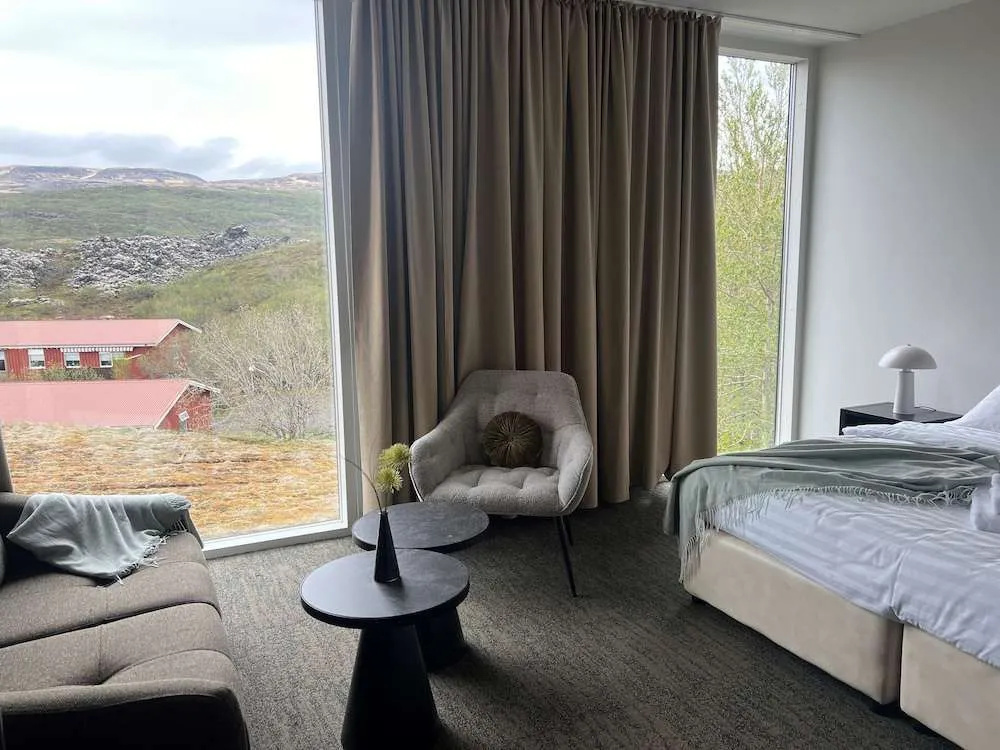 Hotel Bifrost — 3