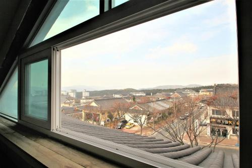 Balcony & Terrace