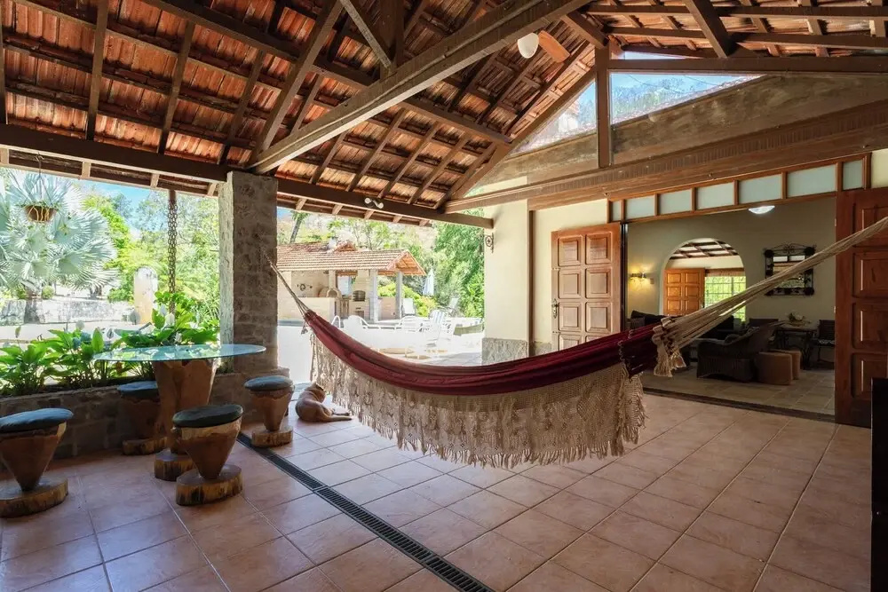 Sitio em Vassouras na Serra com Piscina e Lareira