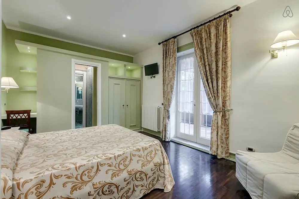 Comfort room