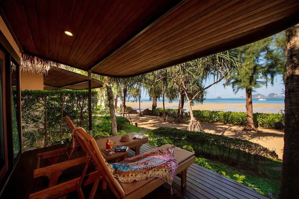 Коттедж Deluxe с балконом и рядом с пляжем в Tup Kaek Sunset Beach Resort
