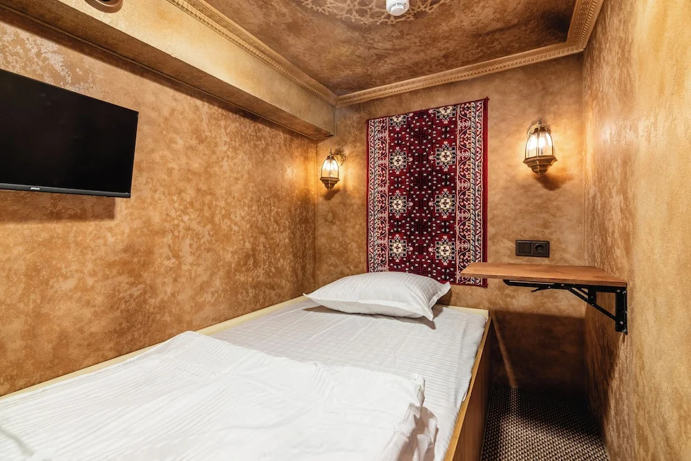 Comfort room