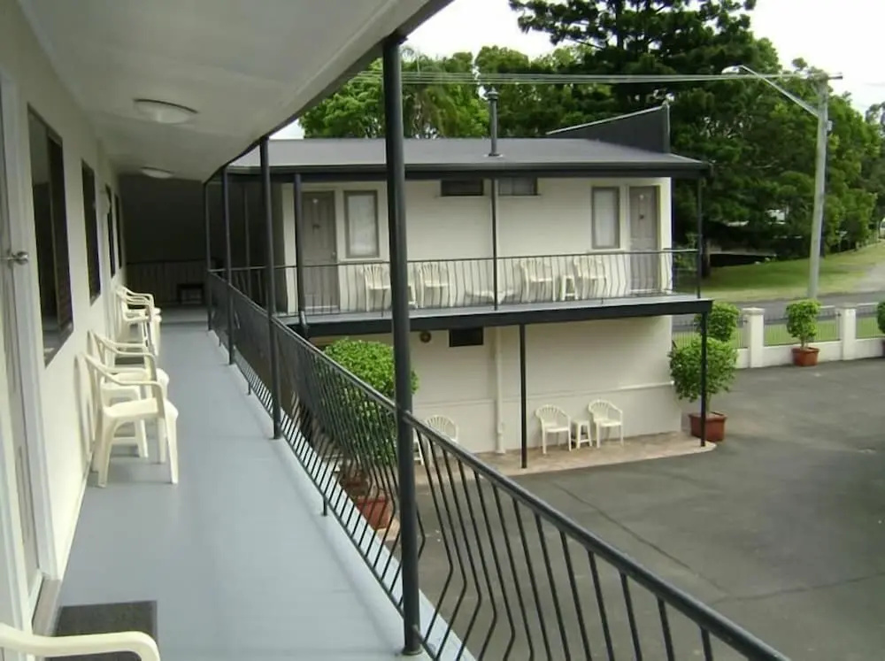 River Park Motor Inn - фото 11
