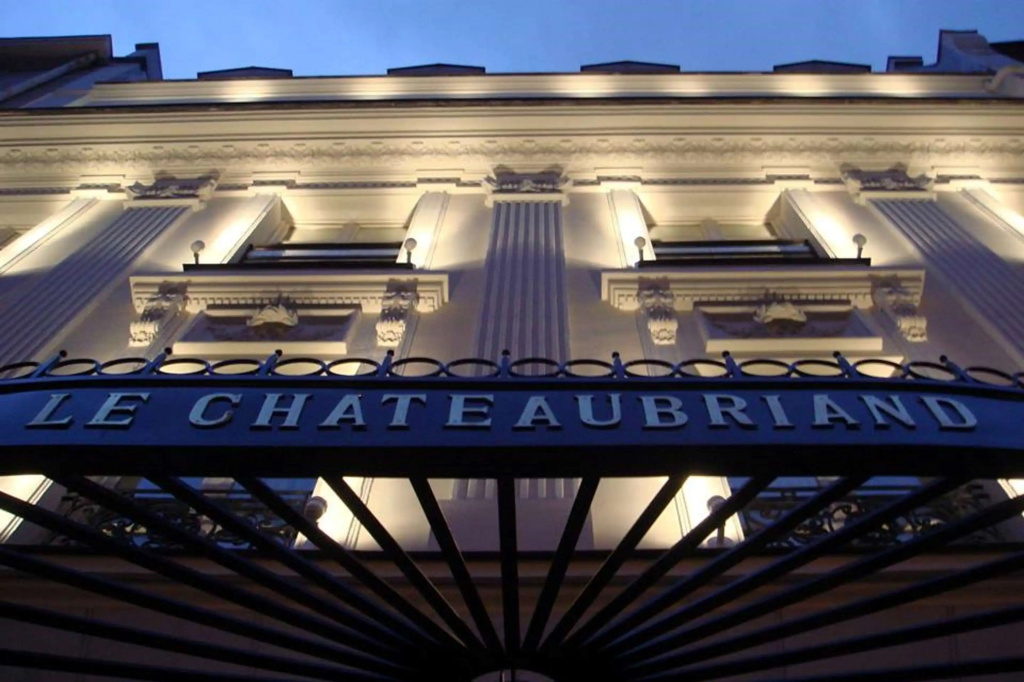 Hôtel Chateaubriand Champs Elysées — фото