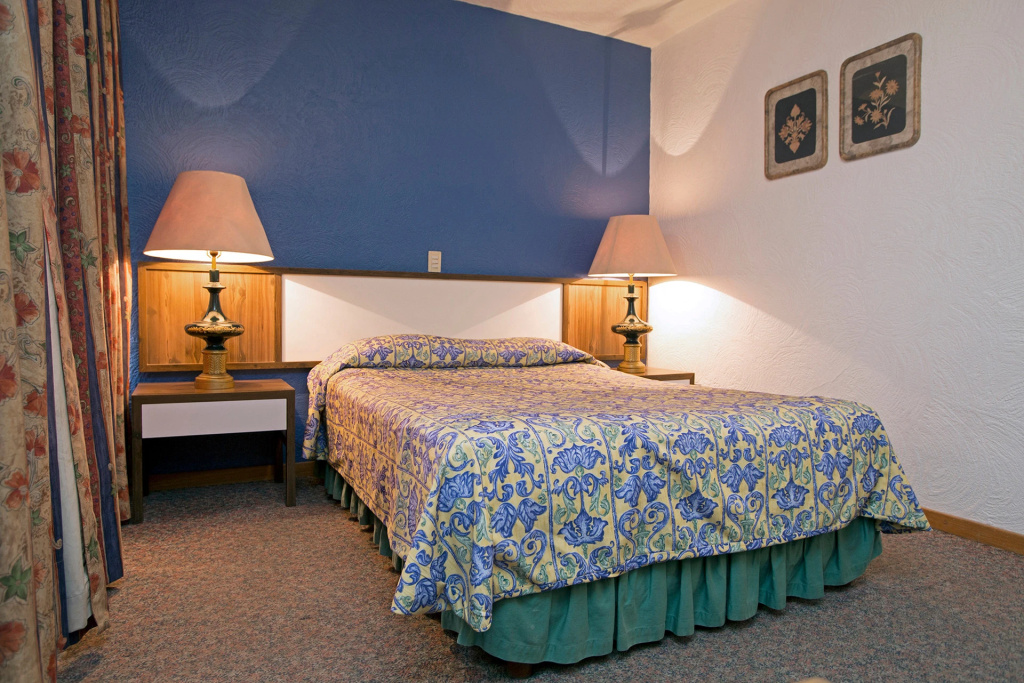 Hotel New York — 4
