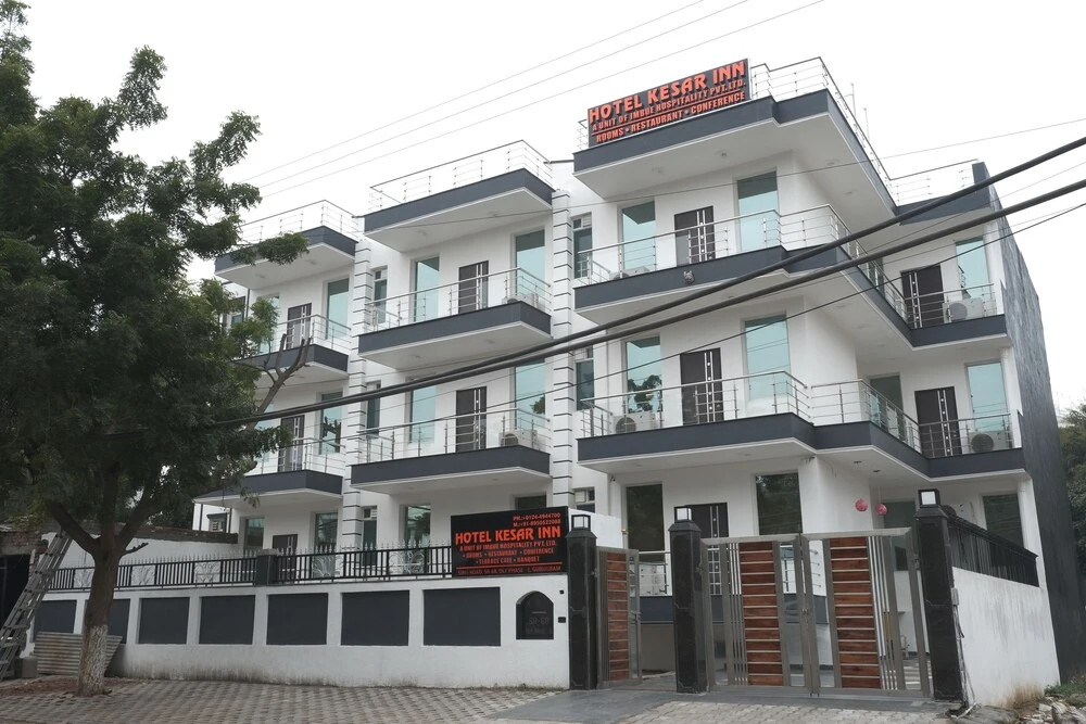 Hotel Kesar Inn