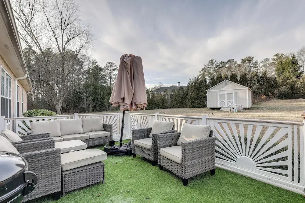 Family-friendly Stockbridge Home By Amphitheater!
