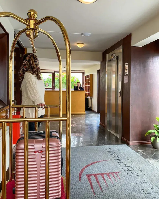 Hotel photo 2