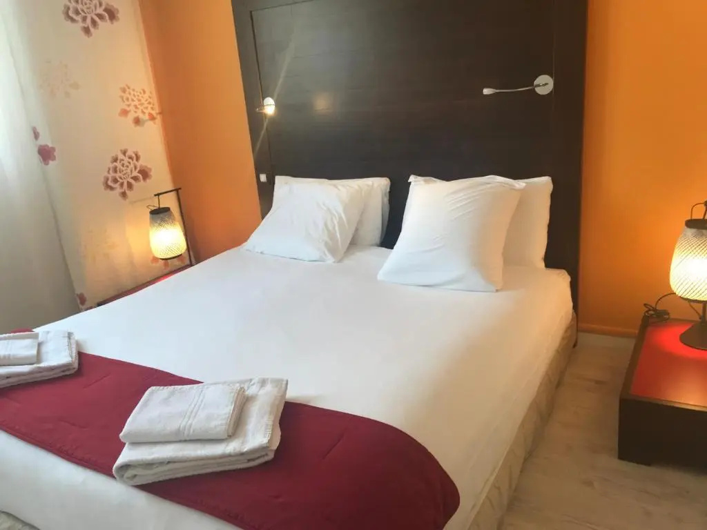 Superior Double room (full double bed)