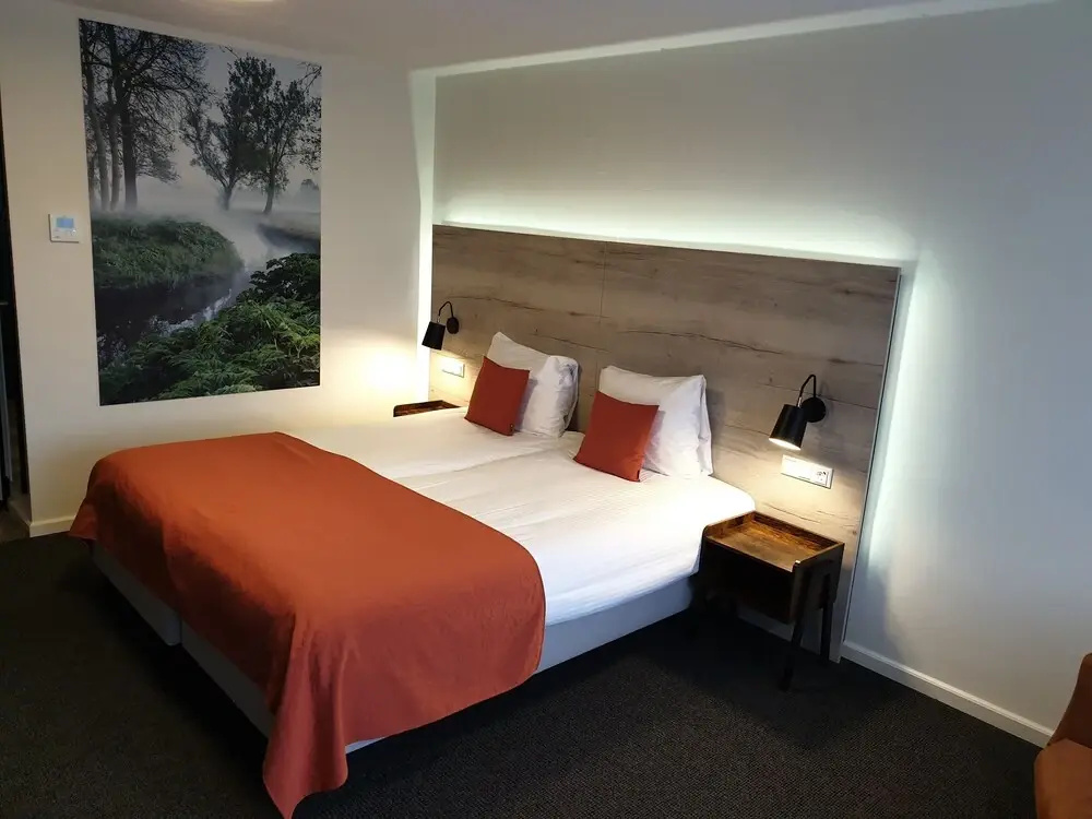 Comfort room