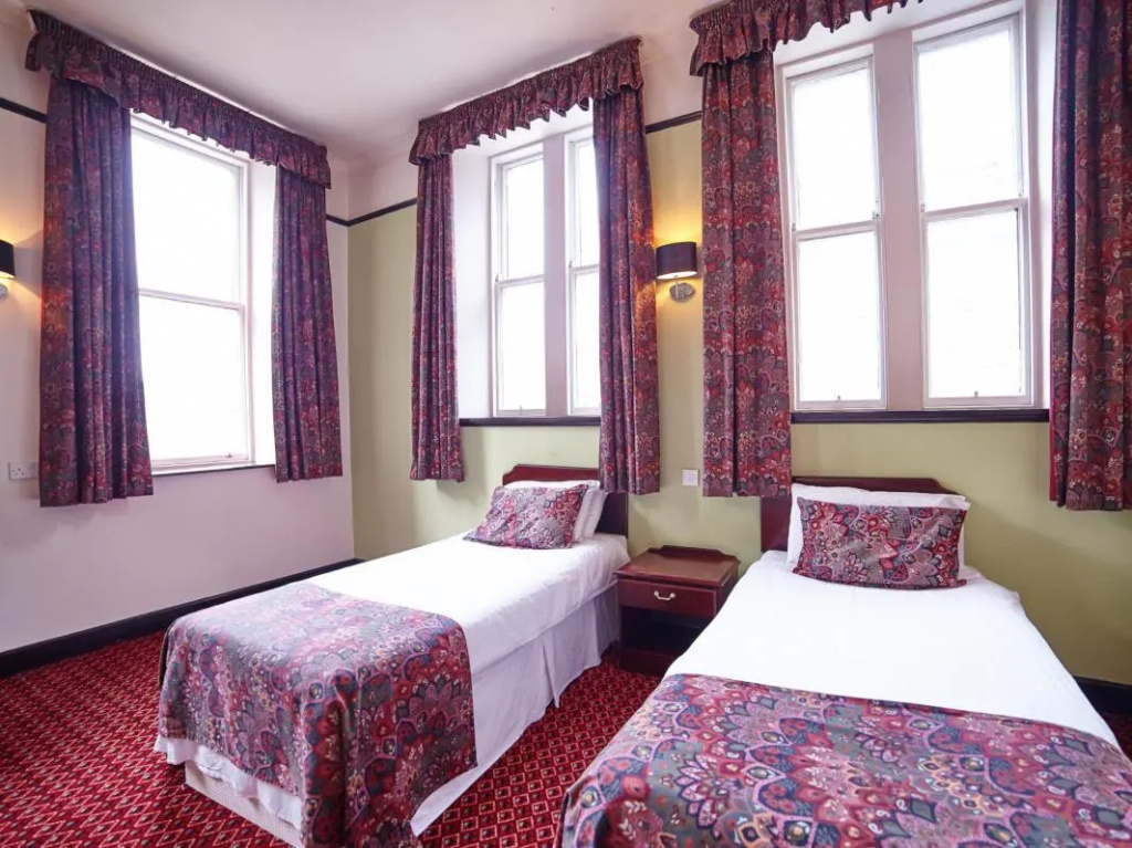 Standard Double room (twin beds)