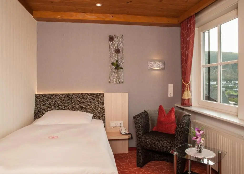 Hotel Zum weißen Stein - Chambres