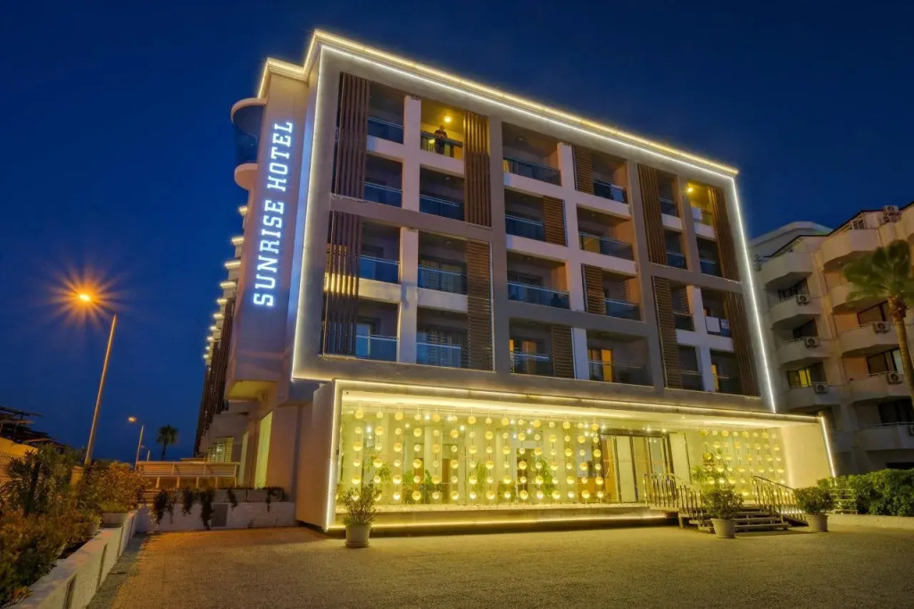 Sunrise Hotel — фото