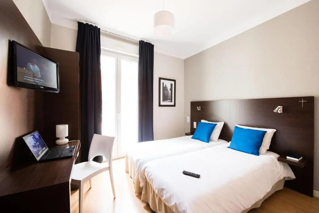 Superior Double room (full double bed)