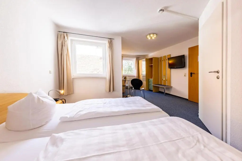 Standard Double room (full double bed)