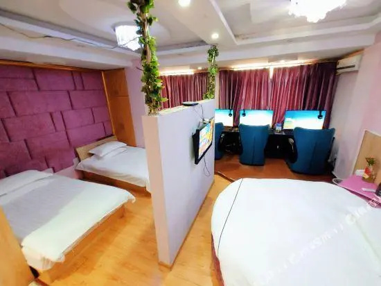 Bed in Dorm
