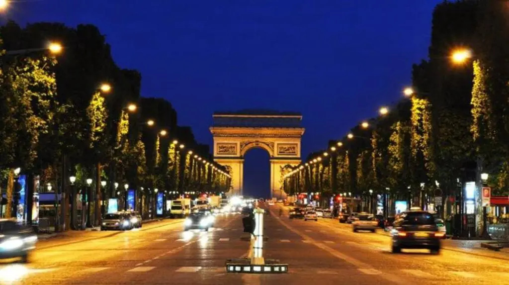 Voir la photo 2 — Appartement cozy: 10/15 min des Champs Élysée