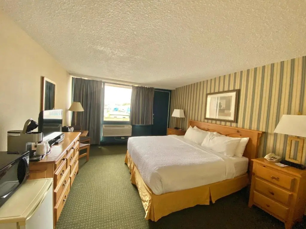 Ramada by Wyndham Whitecourt - Chambres