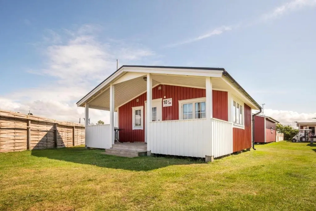 2 Bedrooms Bungalow