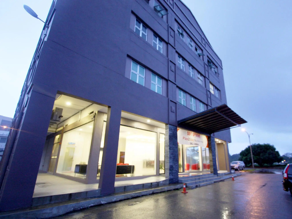 Place2Stay Business Hotel - Waterfront