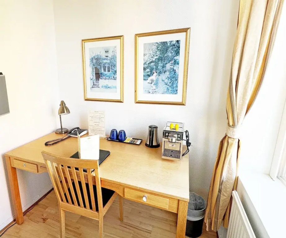 1 Bedroom Superior Double room (full double bed)