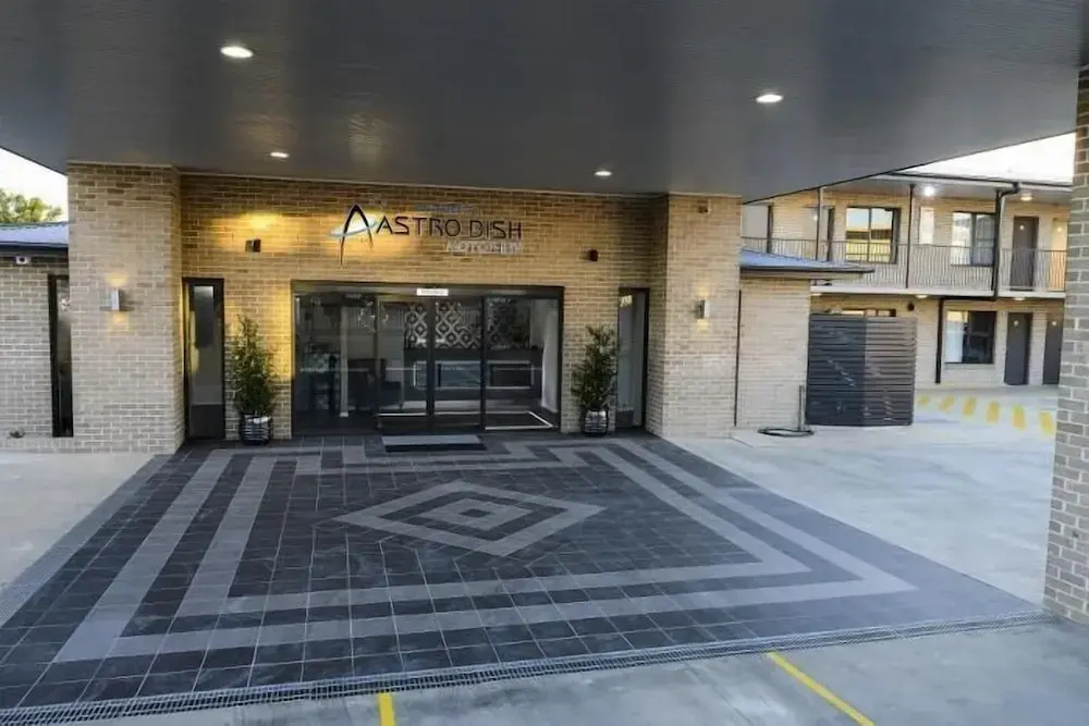 Aastro Dish Motor Inn