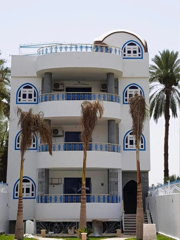 Moon Valley Apartments