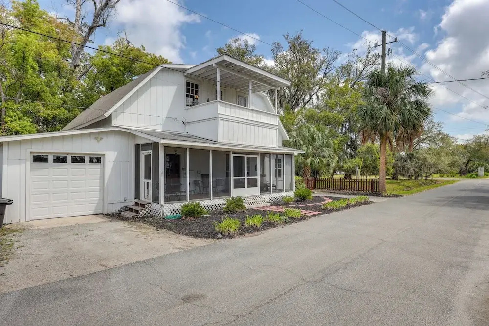 Walkable Home w/ Porch in Dtwn St Marys! - фото 32