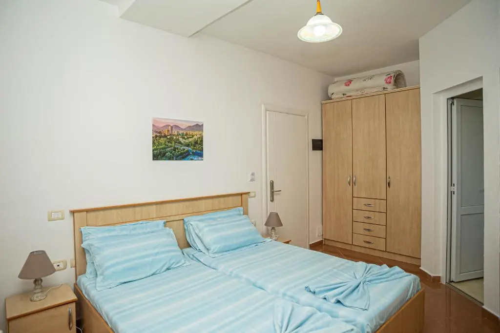 Standard Double room with balcony (full double bed)