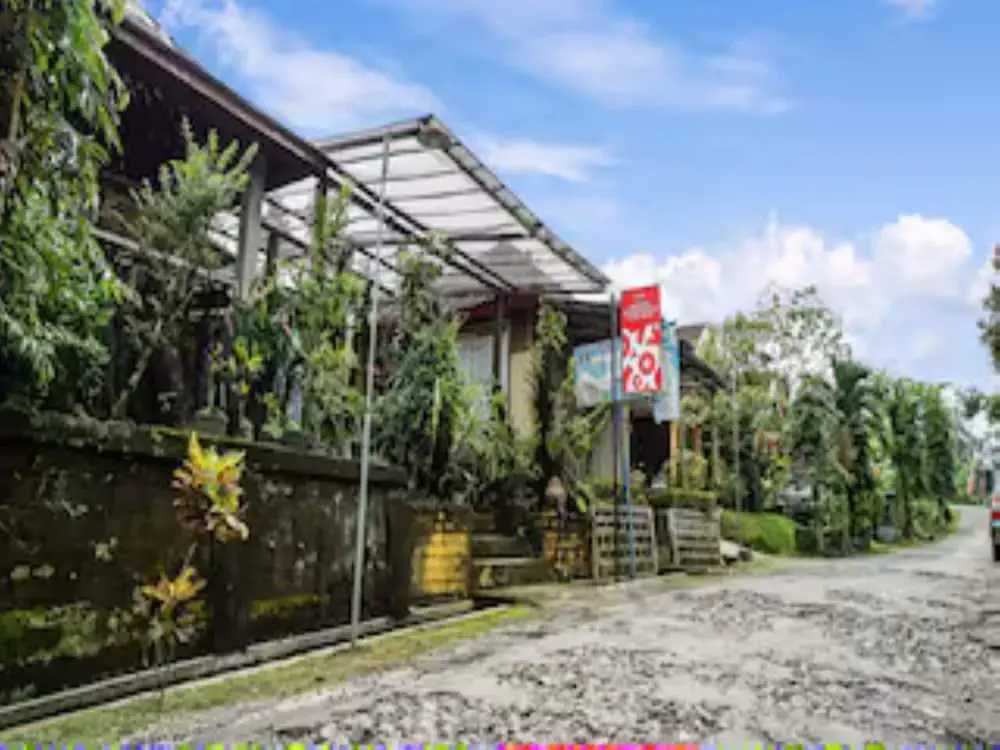 Hotel O Kampung Wisata Ekologi Puspa JagadNearGunung Kelud