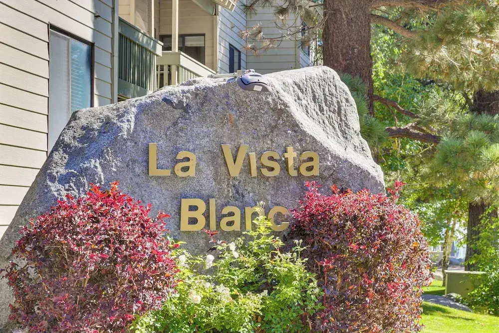 Cozy Mammoth Lakes Studio: 5 Mi to Ski Slopes