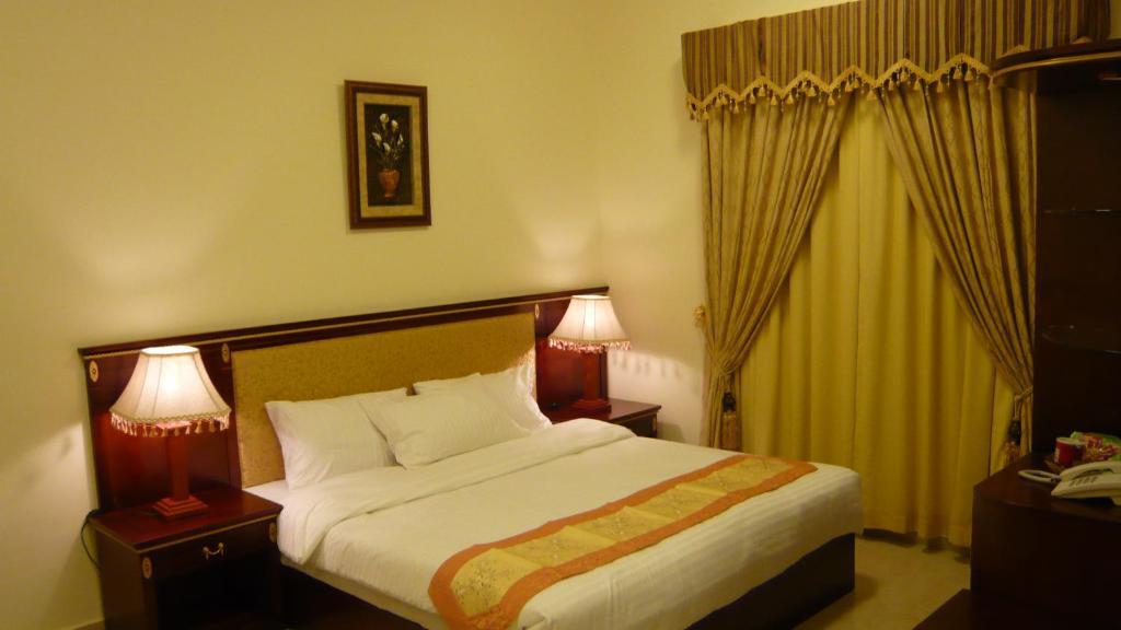 Dream Palace Hotel