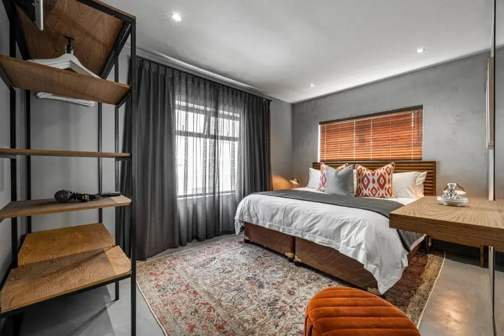 Deluxe Double room (full double bed)