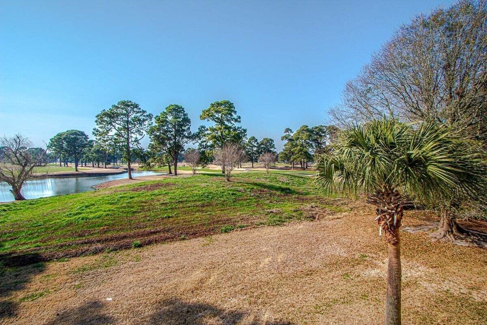 Magnolia Place 4709 U203