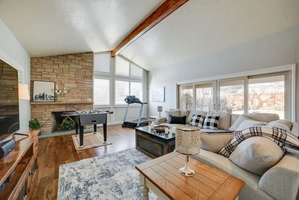 Colorado Home w/ Pickleball: 1 Mi to Broadmoor!