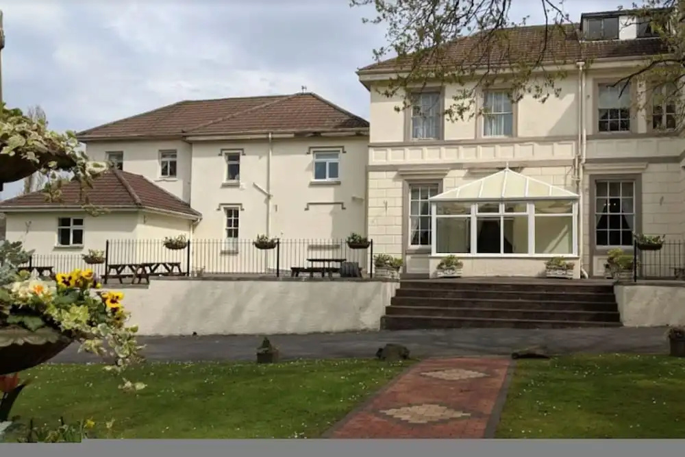 Room 5 - Manor Park Country House Wales