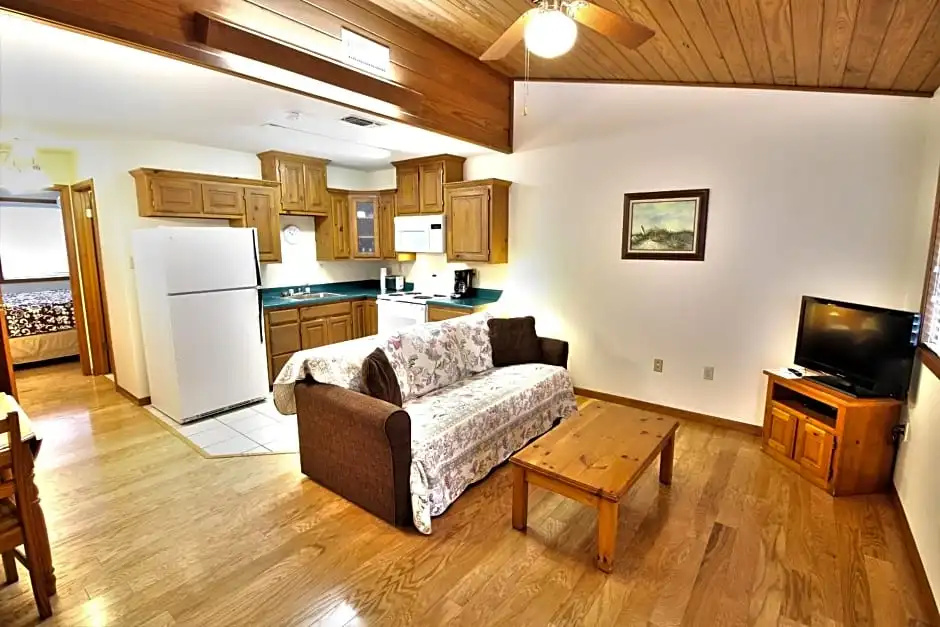 Double Suite (full double bed)