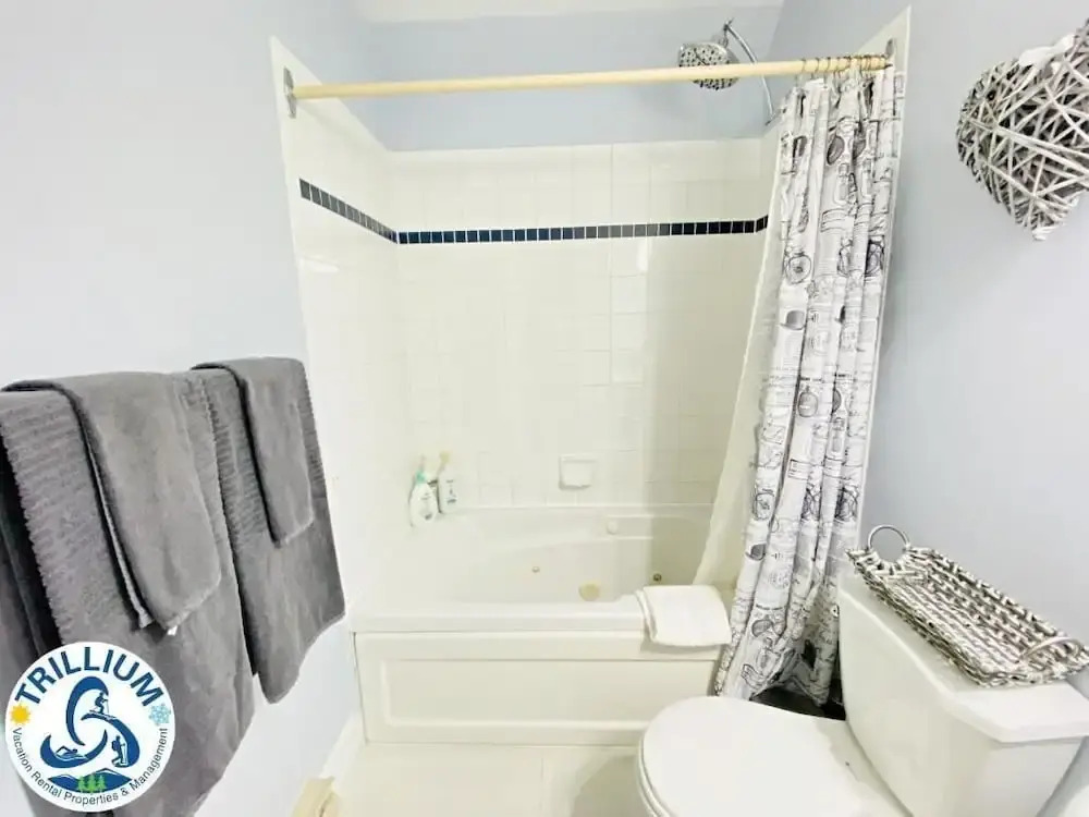 Cozy Studio Loft with 2 Bath - фото 8