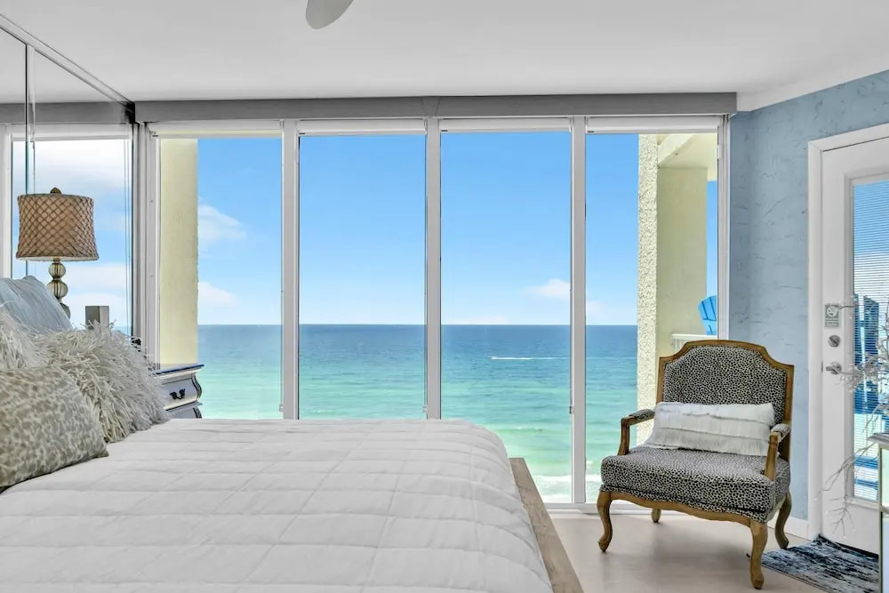 Номер Standard с балконом в Long Beach Resort 1-904
