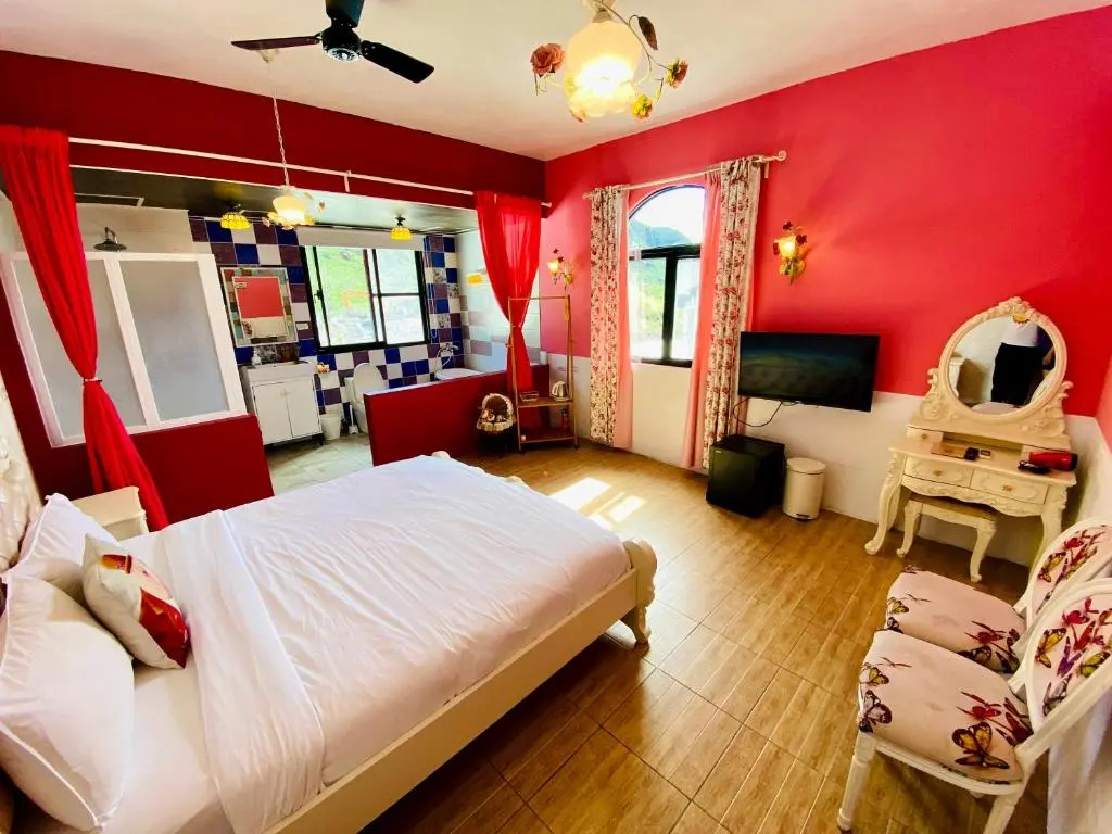 Standard Double room with sea view (full double bed)