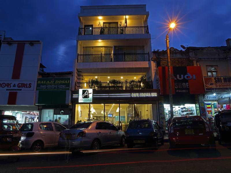 Cafe Aroma Inn