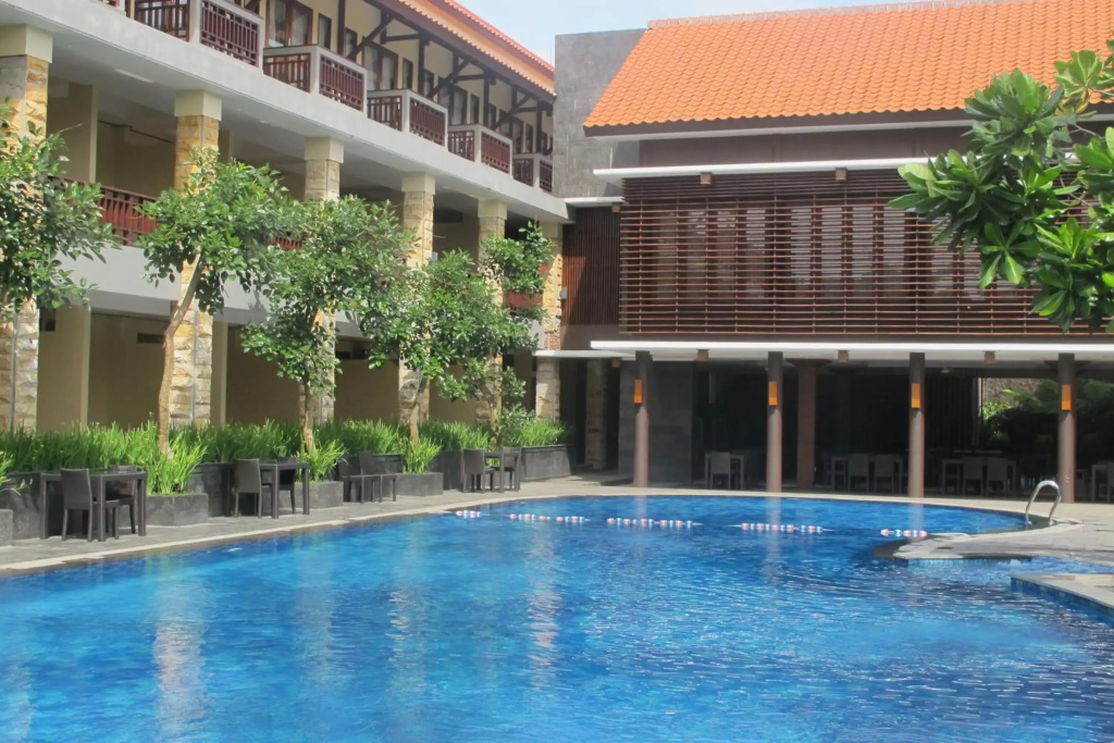 Surya Kencana Seaside Hotel - Général