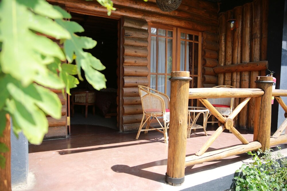 Queenswood Cottage