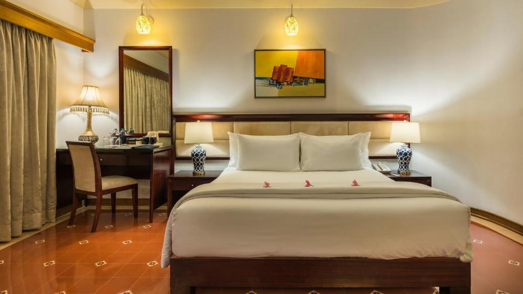 Radisson Blu Resort Goa Cavelossim Beach